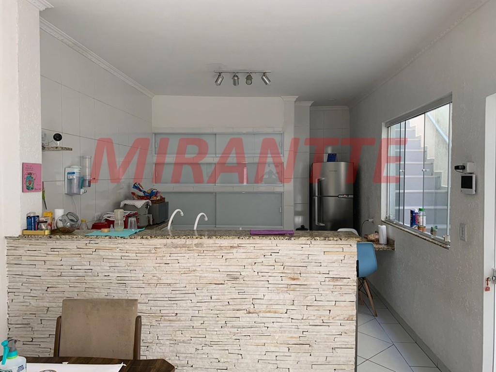 Sobrado de 250m² com 3 quartos em Santana