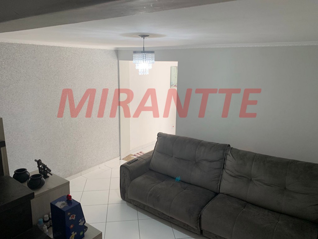 Sobrado de 250m² com 3 quartos em Santana