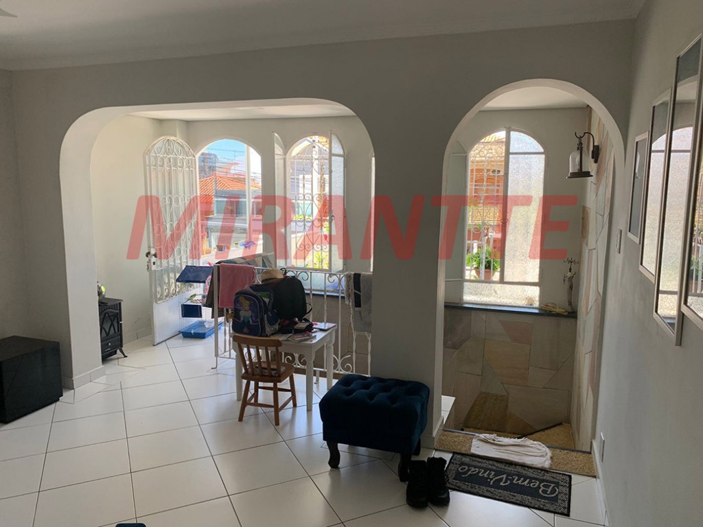Sobrado de 250m² com 3 quartos em Santana