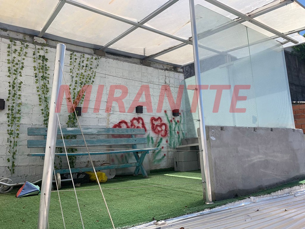 Sobrado de 250m² com 3 quartos em Santana