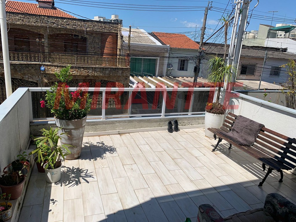 Sobrado de 250m² com 3 quartos em Santana