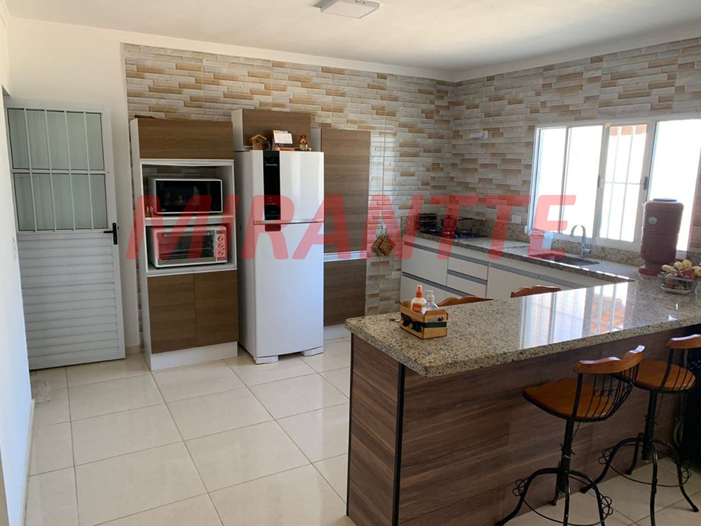 ChÁcara de 170m² com 3 quartos em Centro – Mairiporã