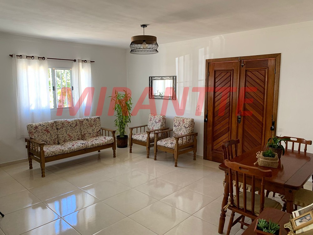ChÁcara de 170m² com 3 quartos em Centro – Mairiporã