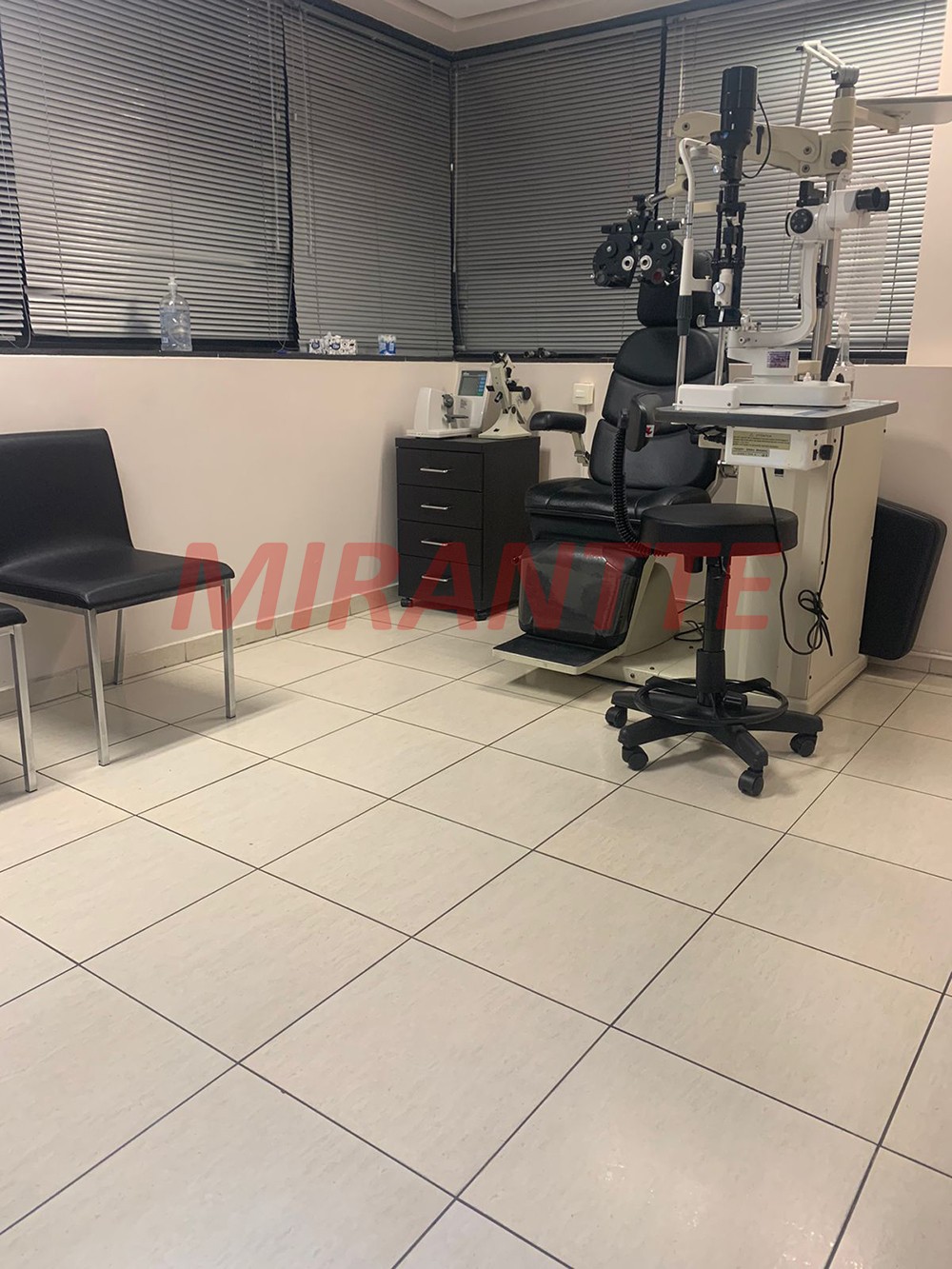 Comercial de 110m² em Santana