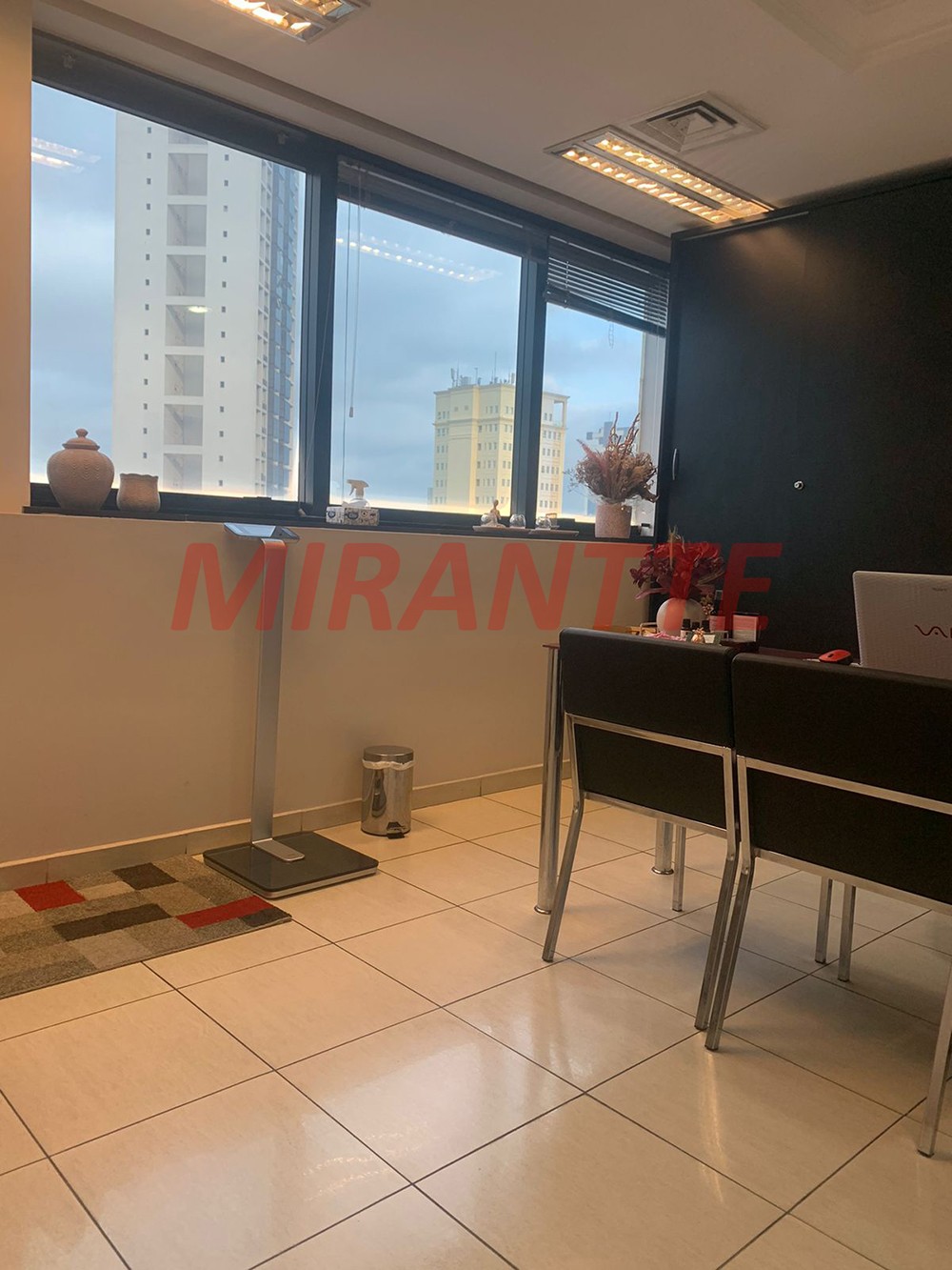 Comercial de 110m² em Santana