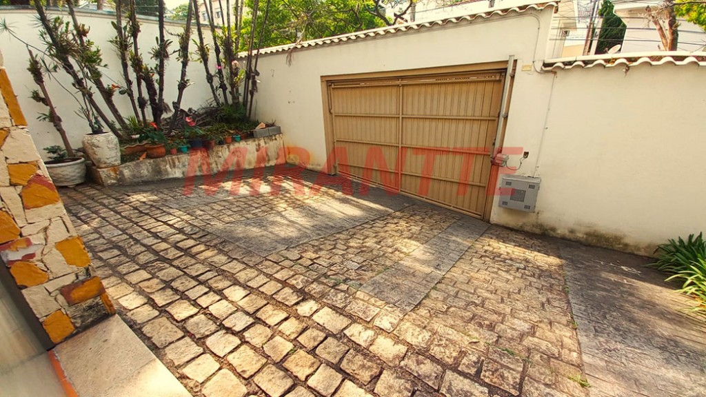 Sobrado de 346m² com 4 quartos em Jardim São Bento
