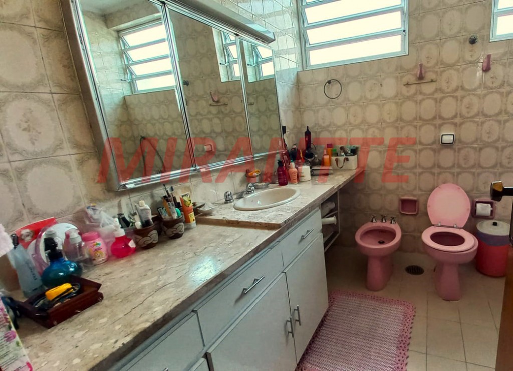 Sobrado de 346m² com 4 quartos em Jardim São Bento