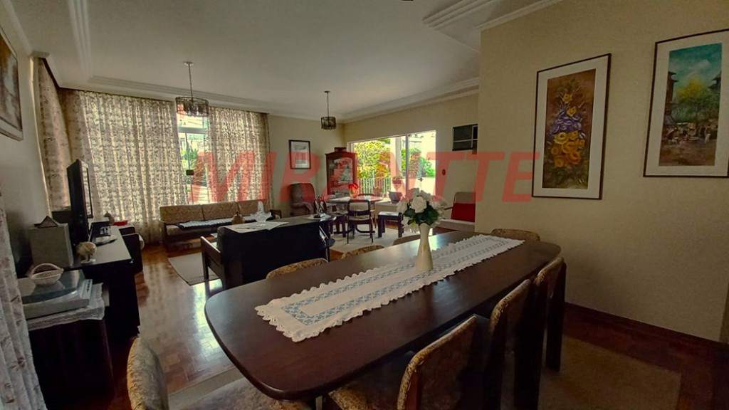 Sobrado de 346m² com 4 quartos em Jardim São Bento