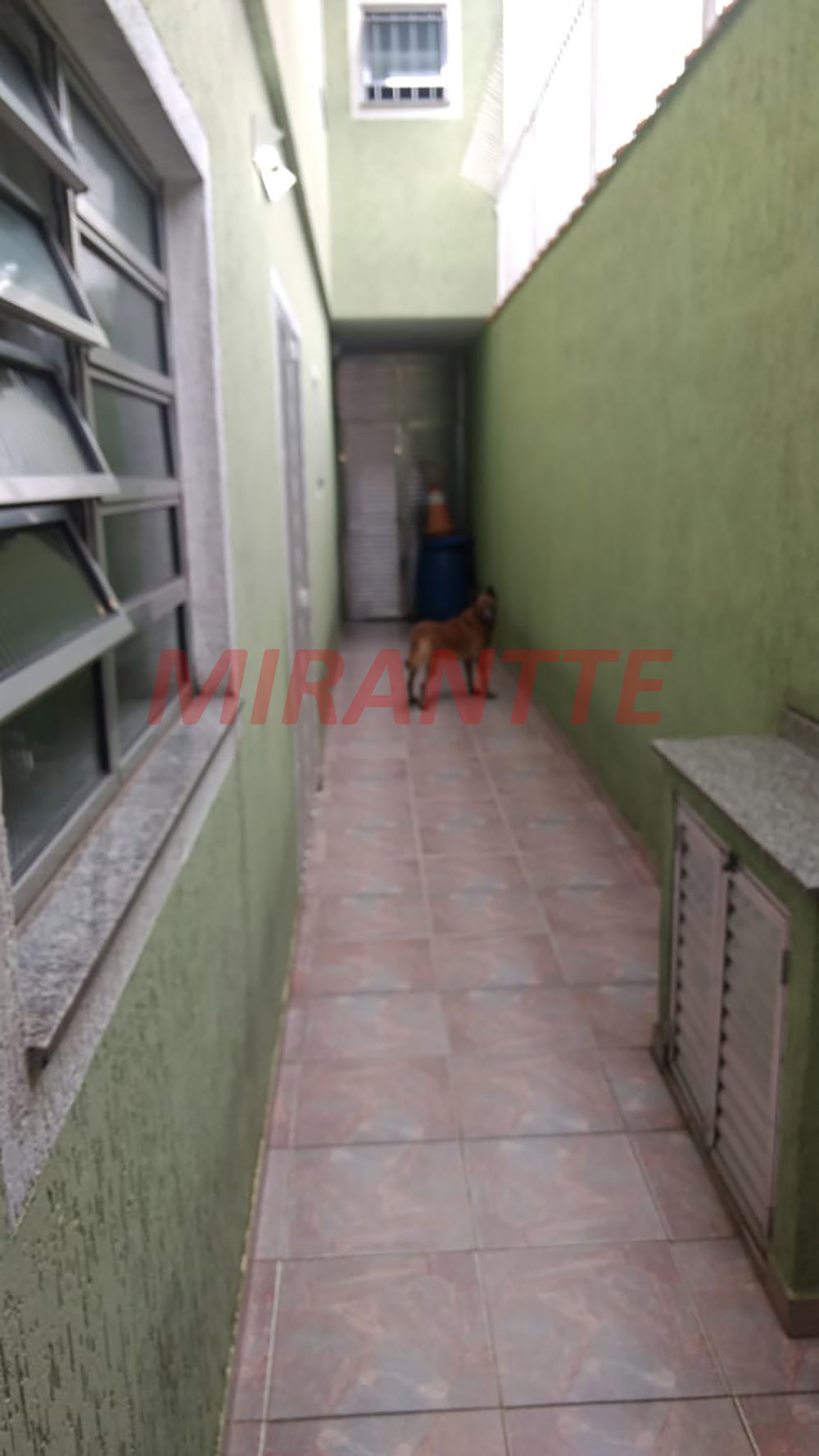 Sobrado de 220m² com 4 quartos em Parque Continental