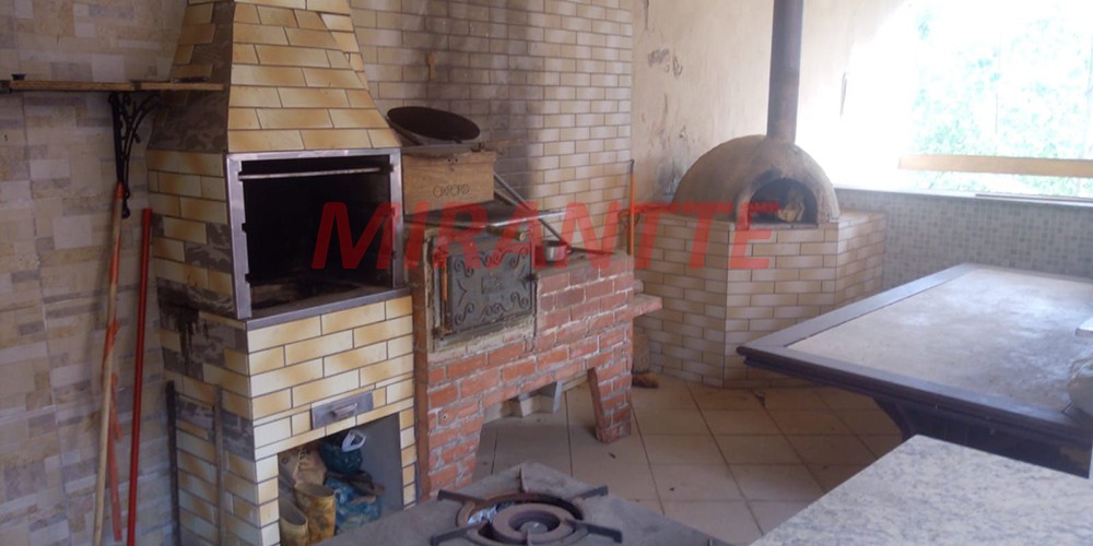 Sobrado de 469m² com 6 quartos em Serra da Cantareira