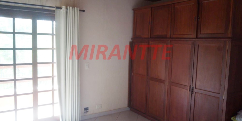 Sobrado de 469m² com 6 quartos em Serra da Cantareira