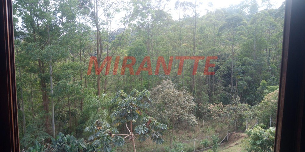 Sobrado de 469m² com 6 quartos em Serra da Cantareira