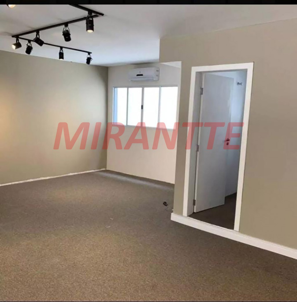 Comercial de 492m² em NÃO INFORMADO
