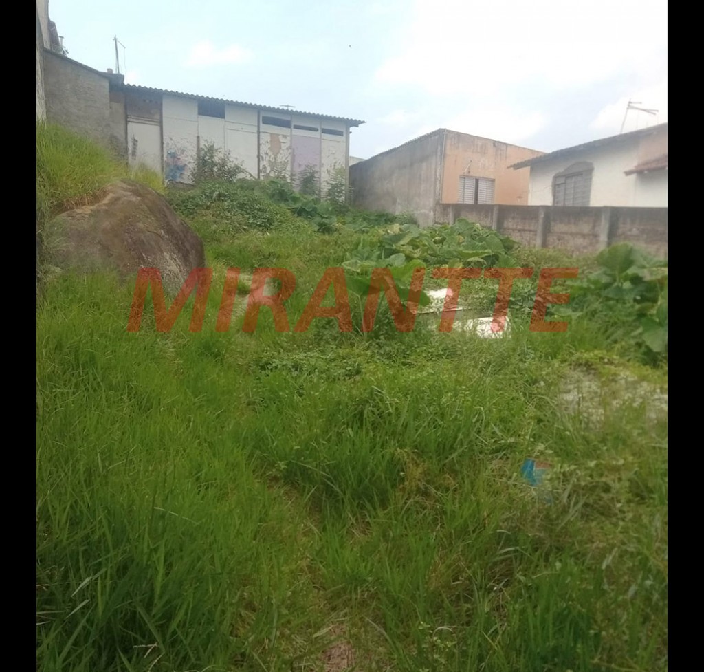 Terreno de 576m² em Tremembe