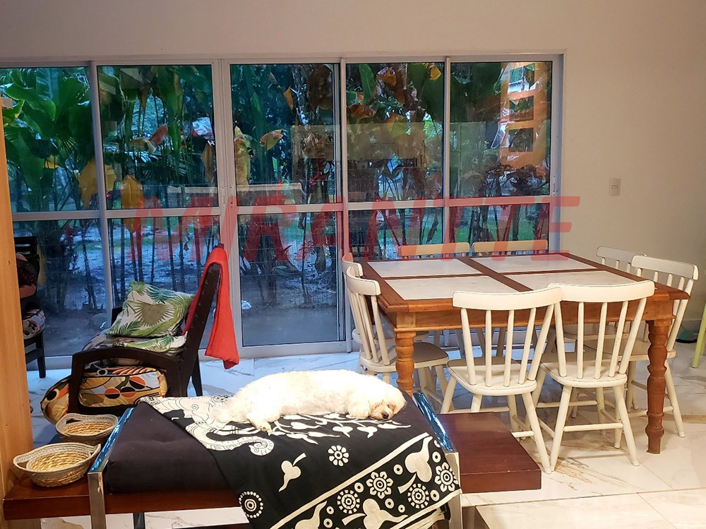 Sobrado de 177m² com 2 quartos em Ubatumirim