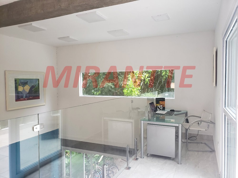 Sobrado de 177m² com 2 quartos em Ubatumirim