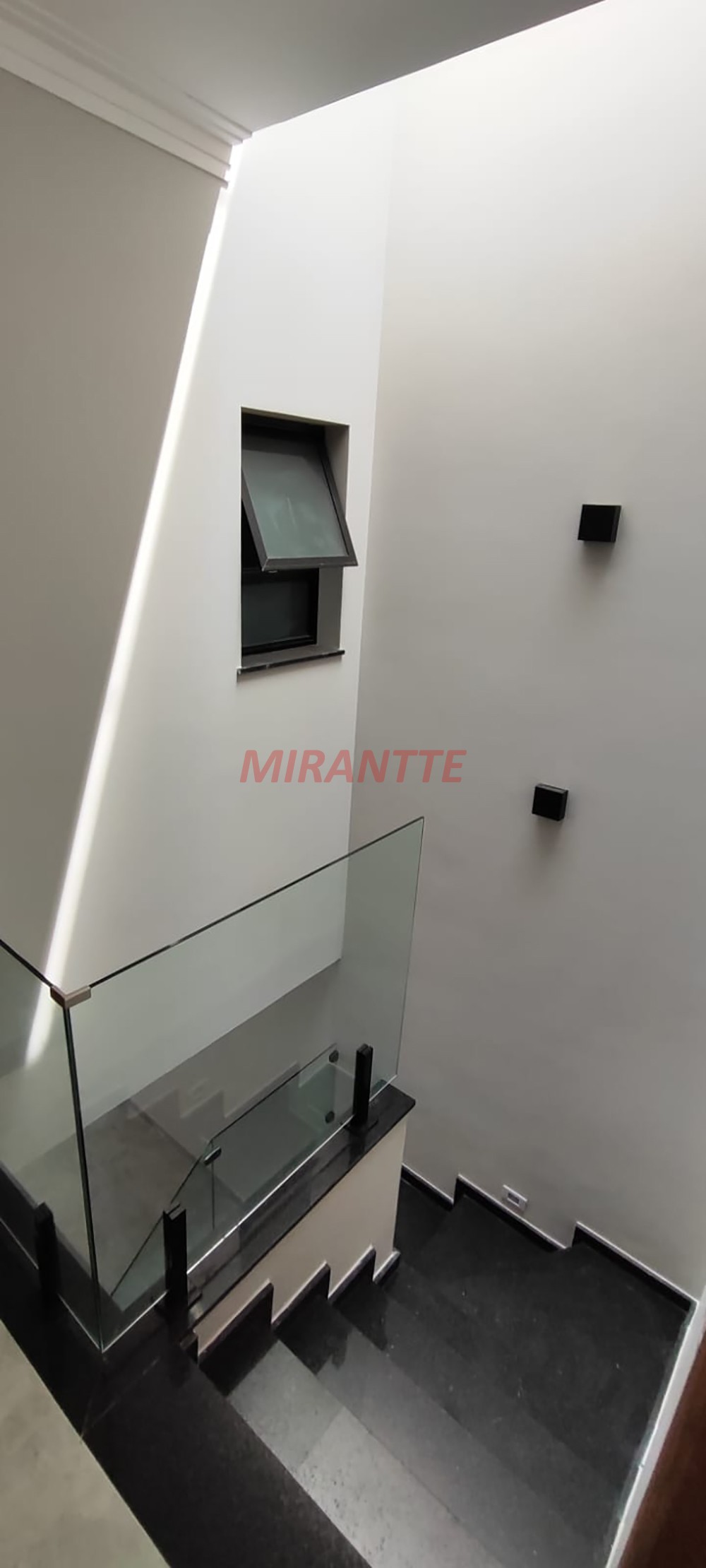 Sobrado de 76m² com 2 quartos em Vila Ré