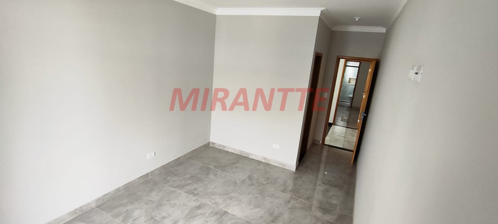 Sobrado de 76m² com 2 quartos em Vila Ré