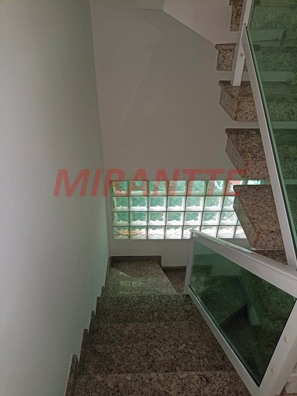 Sobrado de 207m² com 3 quartos em Vila Medeiros