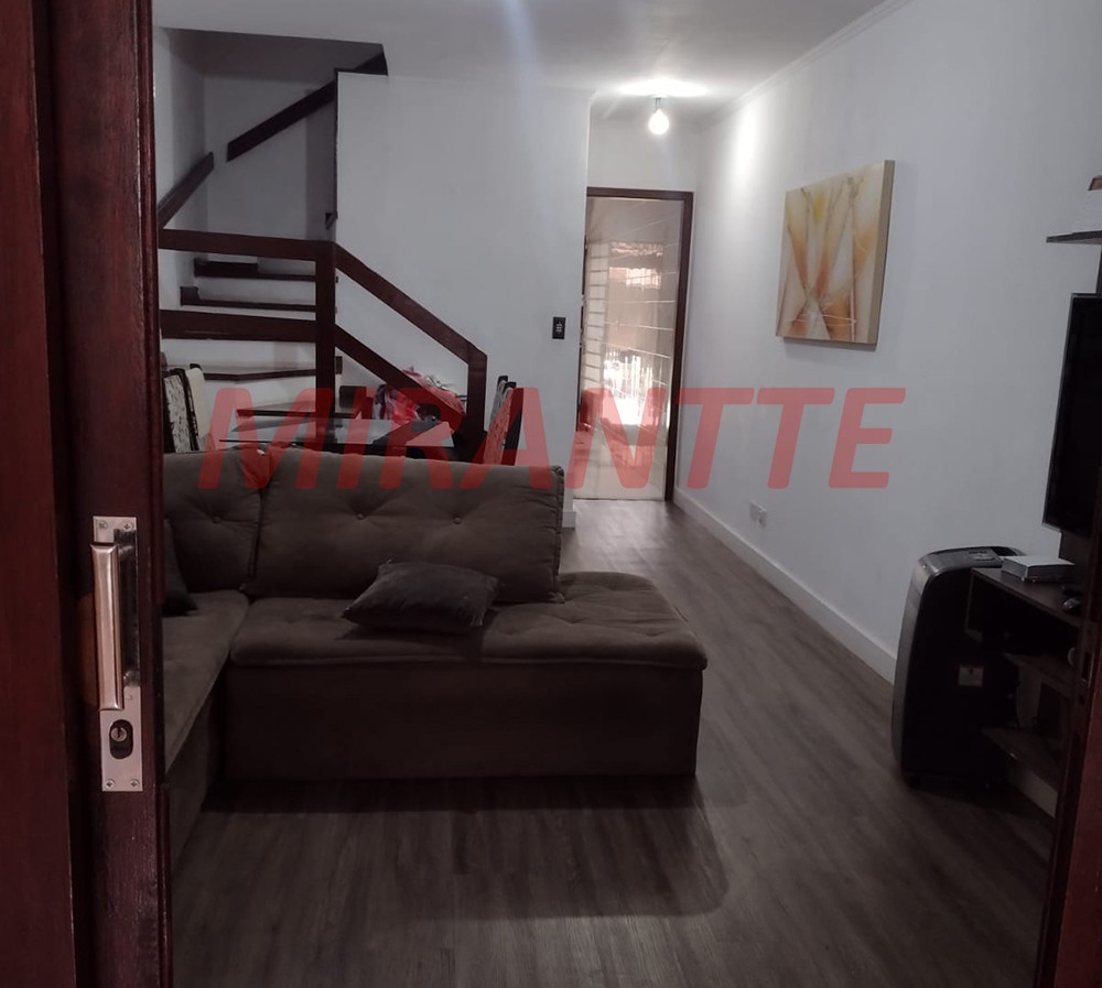 Sobrado de 85m² com 2 quartos em Vila Rica