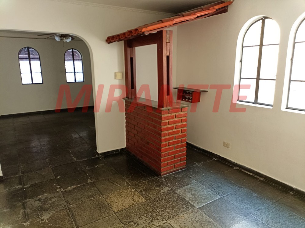 Sobrado de 180m² com 4 quartos em Vila Nova Mazzei