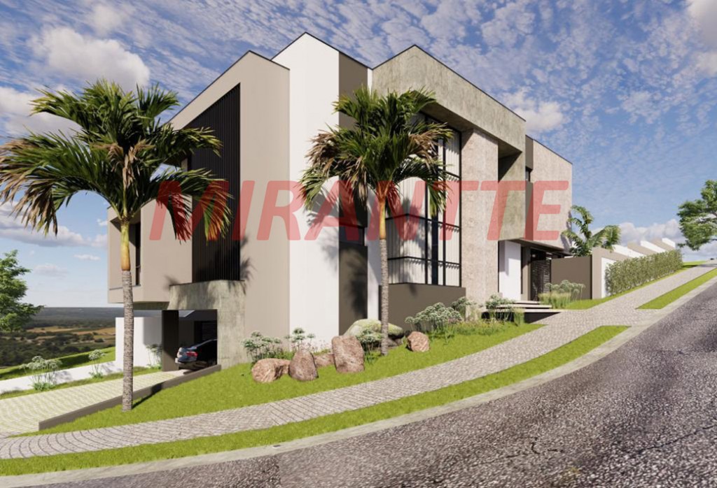 Sobrado de 423m² com 4 quartos em Centro