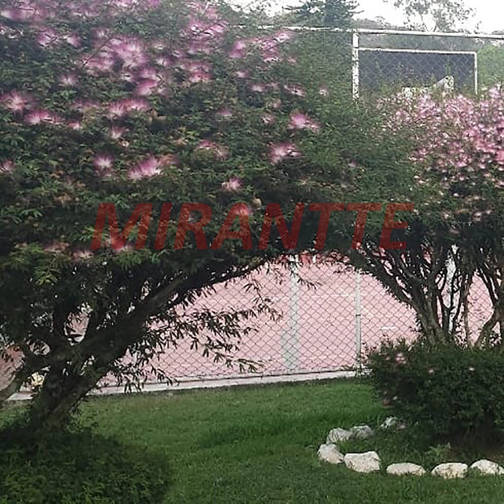 ChÁcara com 6 quartos em PARQUE PETROPOLIS