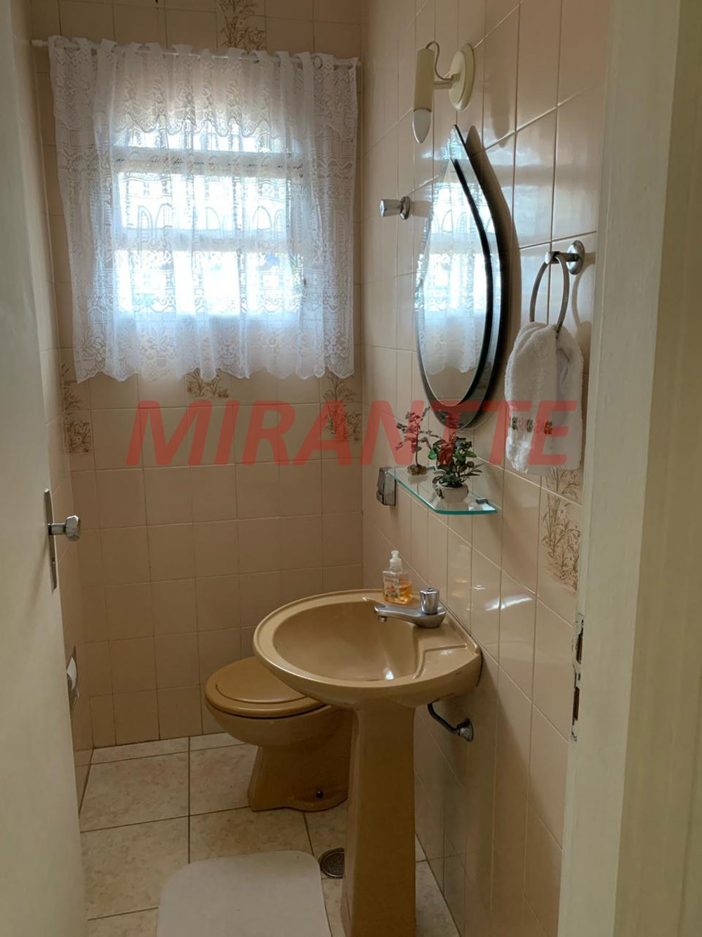 Casa terrea de 195m² com 3 quartos em Vila Nova Galvão