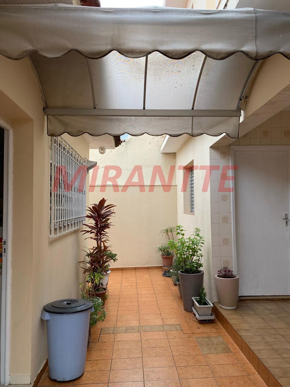 Casa terrea de 195m² com 3 quartos em Vila Nova Galvão