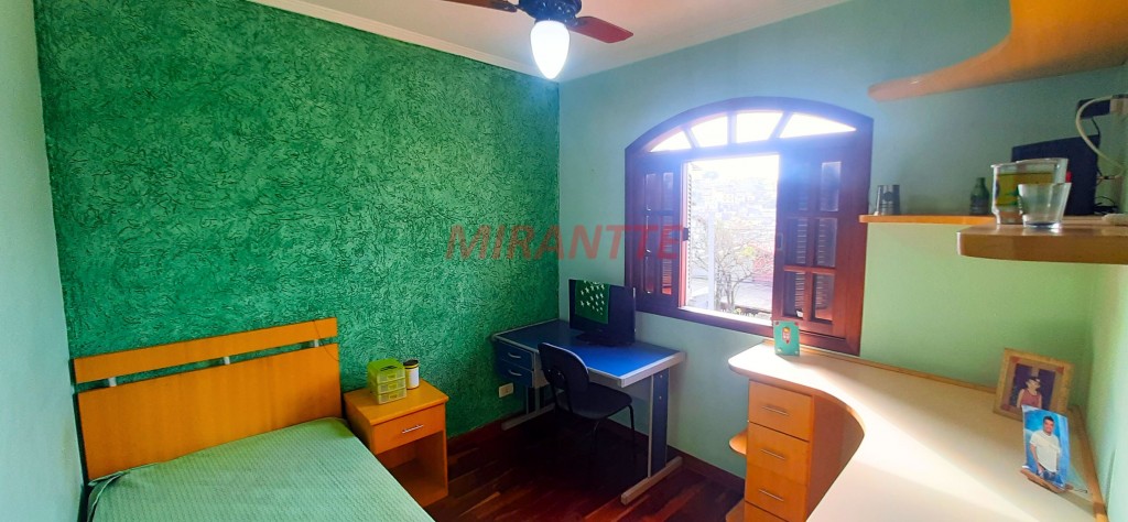 Sobrado de 400m² com 3 quartos em Conjunto Residencial Santa Terezinha