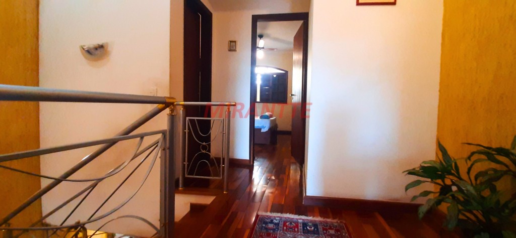 Sobrado de 400m² com 3 quartos em Conjunto Residencial Santa Terezinha