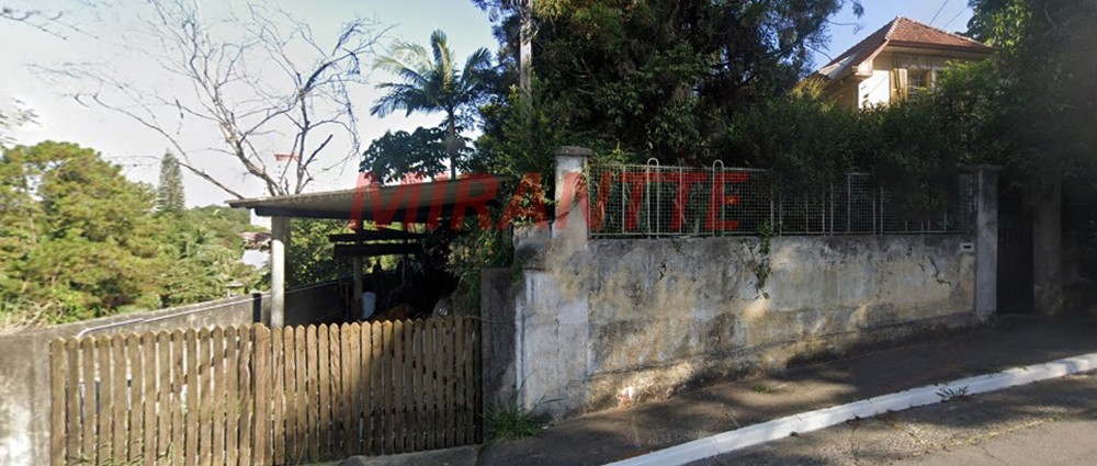 Terreno de 990m² em Jardim Floresta