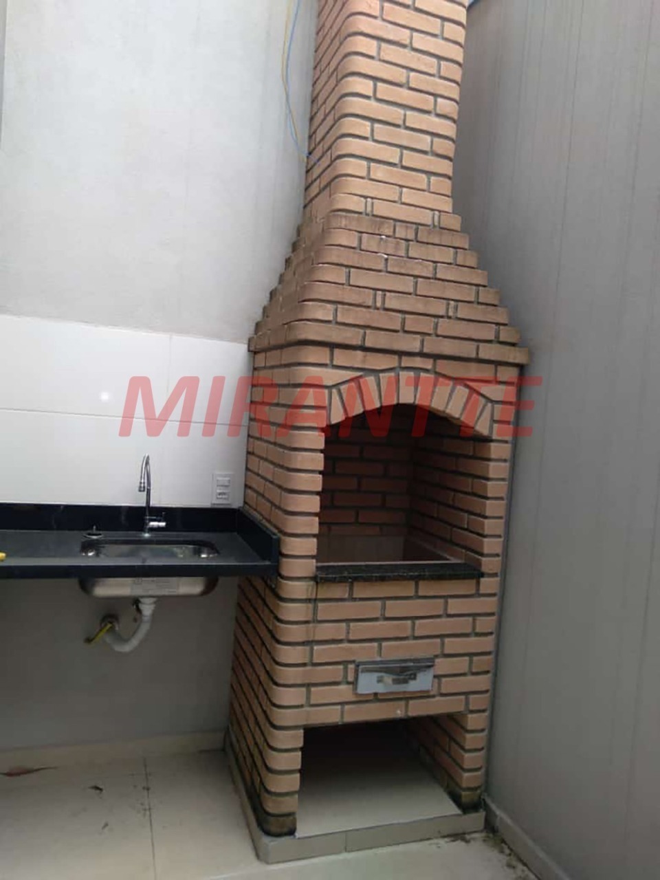 Sobrado de 110m² com 3 quartos em Água Fria