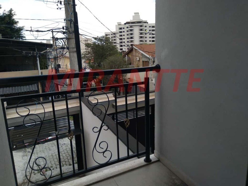 Sobrado de 110m² com 3 quartos em Água Fria