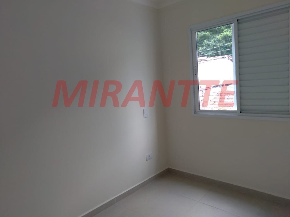 Sobrado de 110m² com 3 quartos em Água Fria
