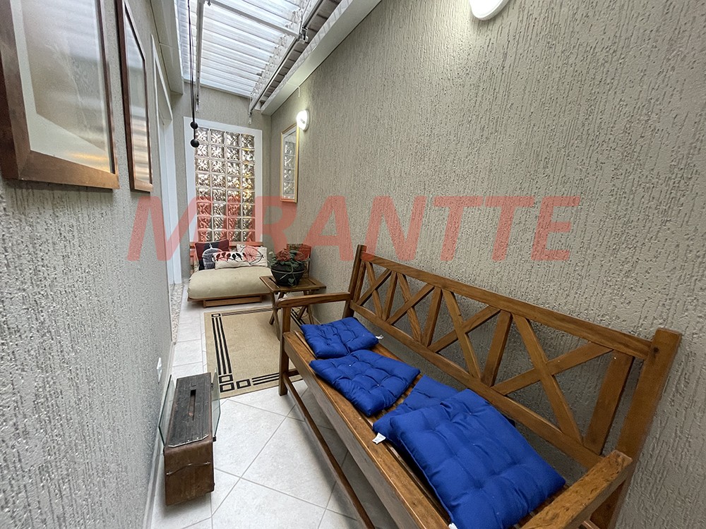 Sobrado de 208m² com 3 quartos em Parada Inglesa