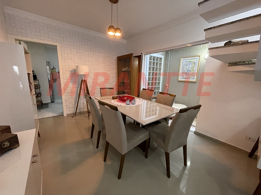 Sobrado de 208m² com 3 quartos em Parada Inglesa