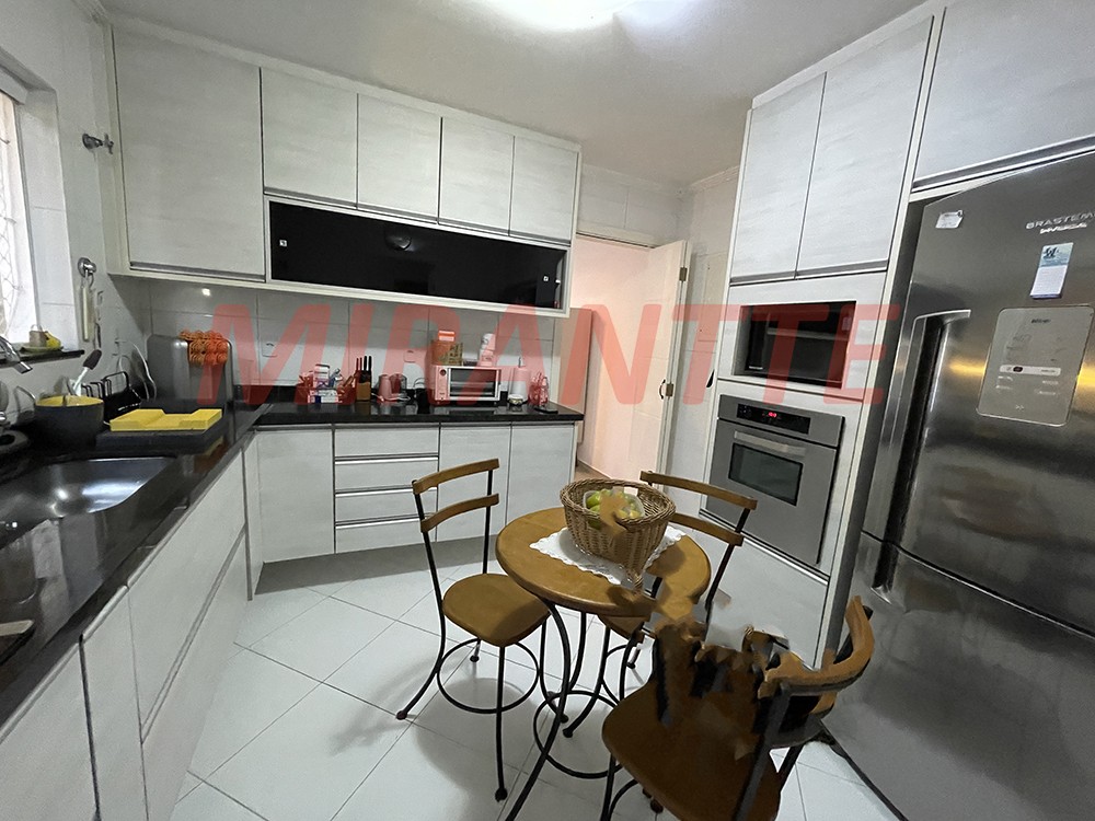 Sobrado de 208m² com 3 quartos em Parada Inglesa