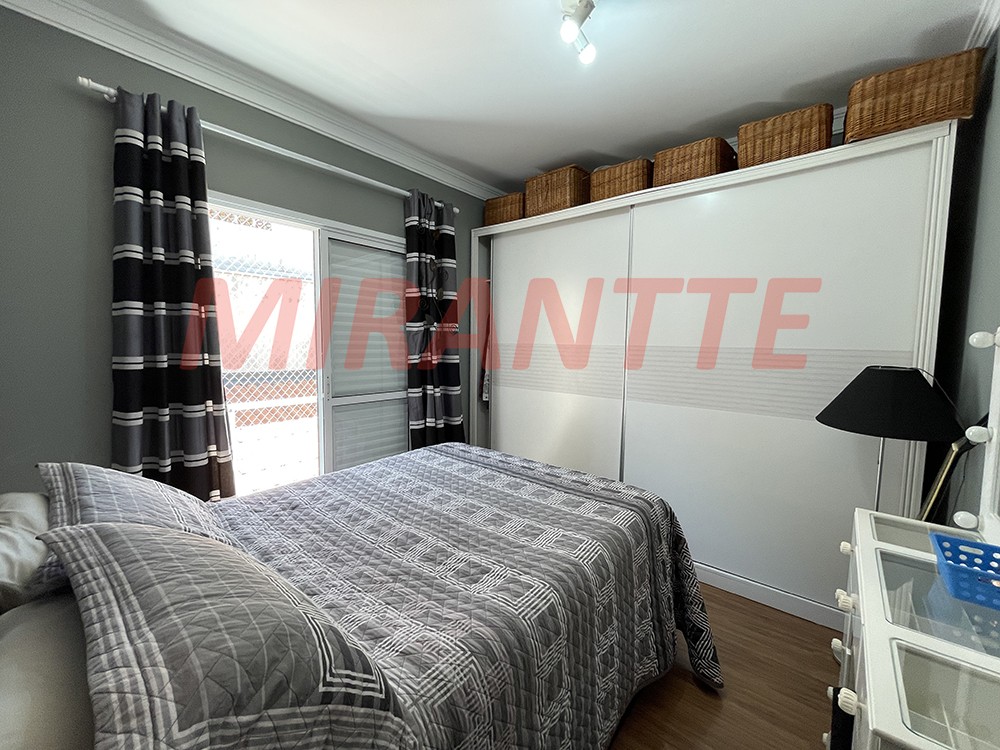 Sobrado de 208m² com 3 quartos em Parada Inglesa