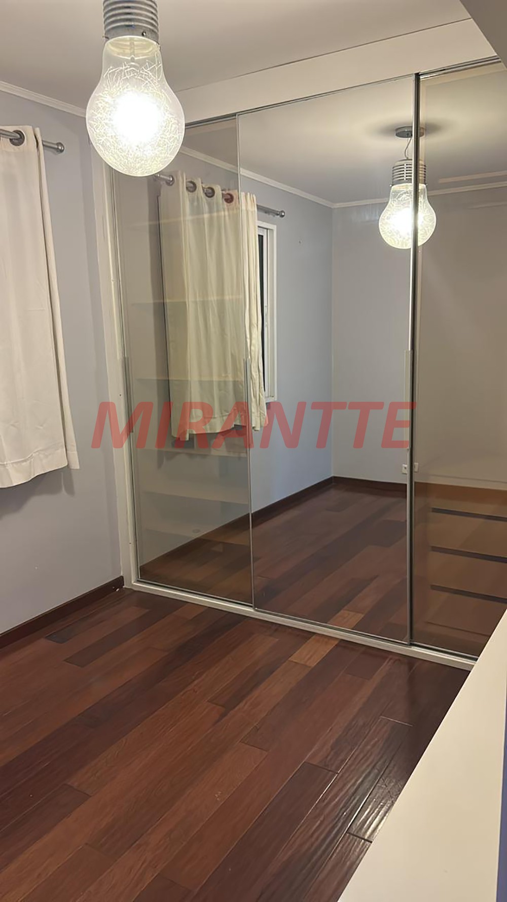 Apartamento de 64m² com 2 quartos em Aclimação