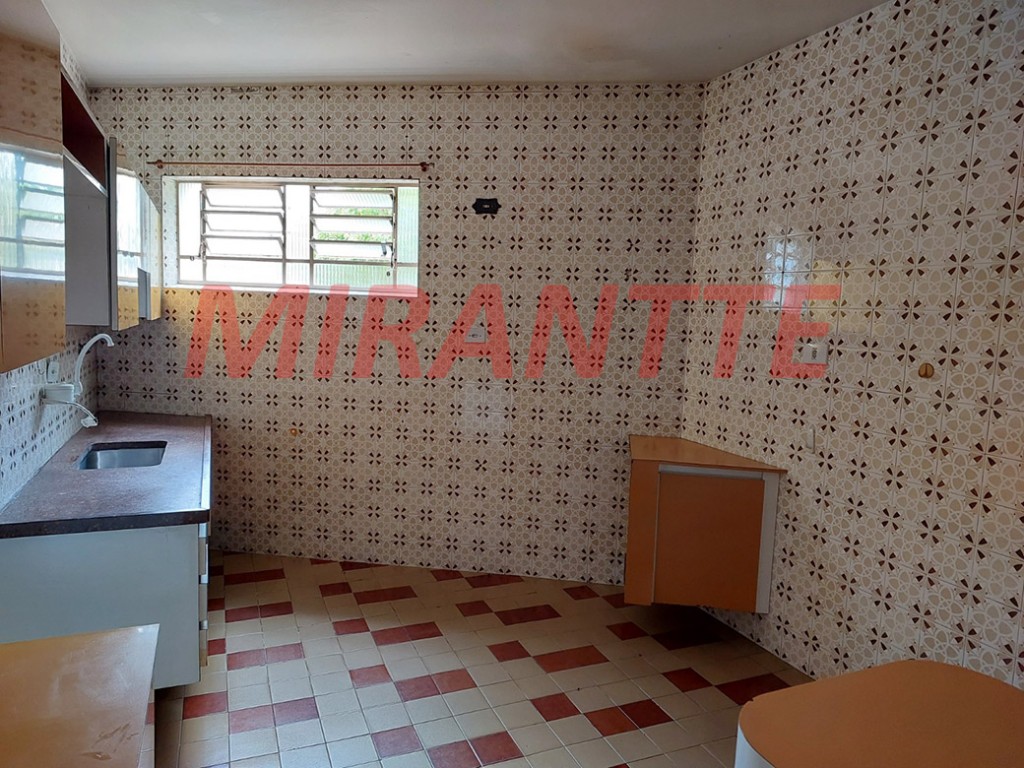 Sobrado de 285m² com 3 quartos em Santana