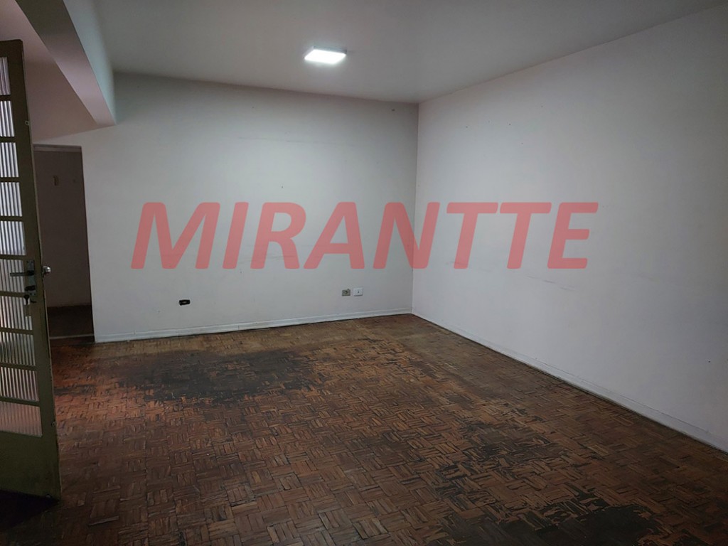 Sobrado de 285m² com 3 quartos em Santana