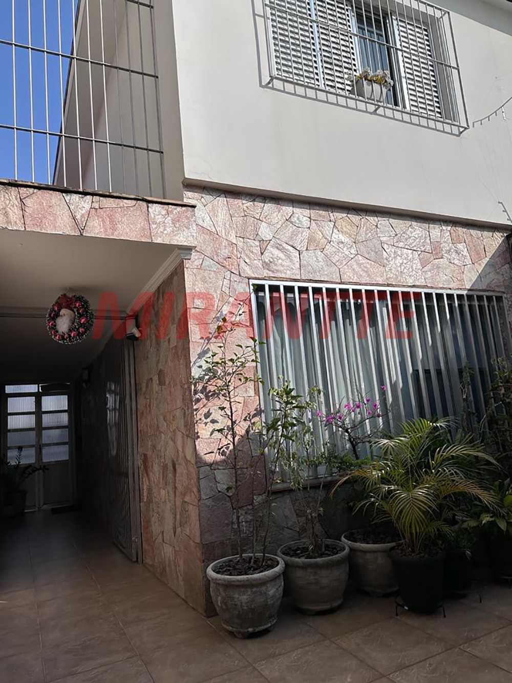 Sobrado de 222m² com 4 quartos em Vila Mazzei