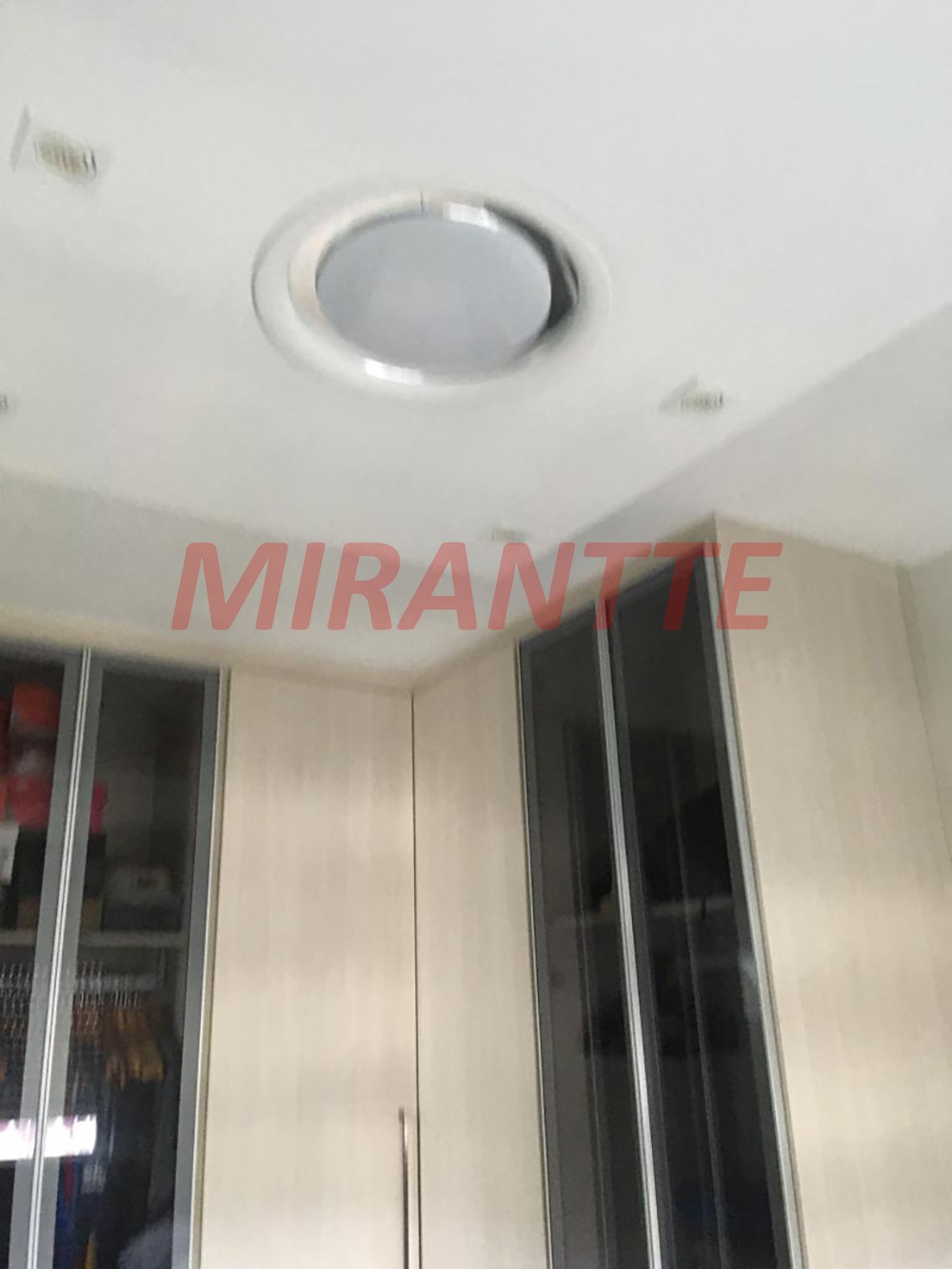 Apartamento de 75m² com 2 quartos em Santana