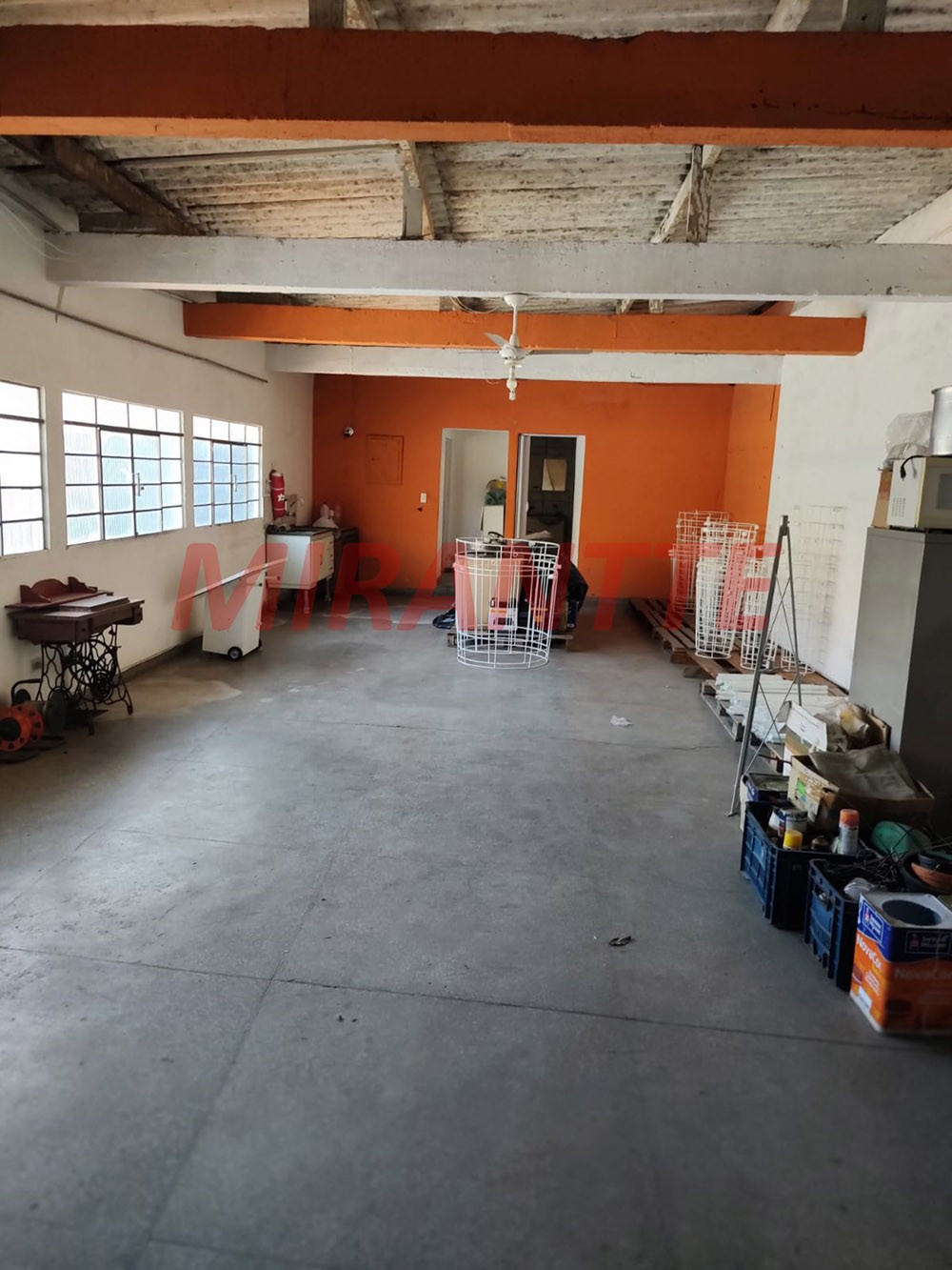 Comercial de 192m² com 2 quartos em Vila Nova Cachoeirinha