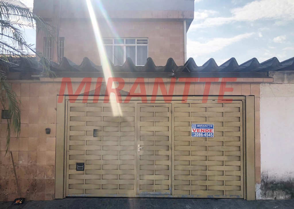 Sobrado de 250m² com 5 quartos em Jardim Eliana