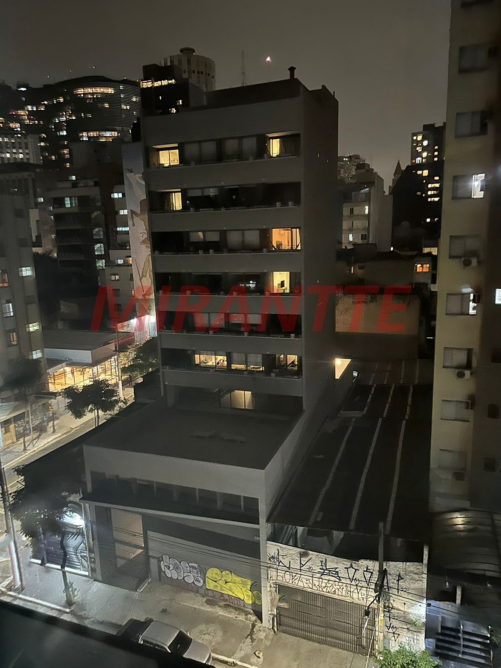 Conjunto comercial de 65m² em Vila Buarque