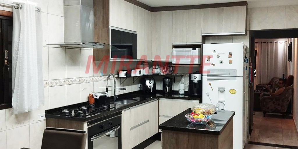 Sobrado de 213m² com 4 quartos em Parque Continental II