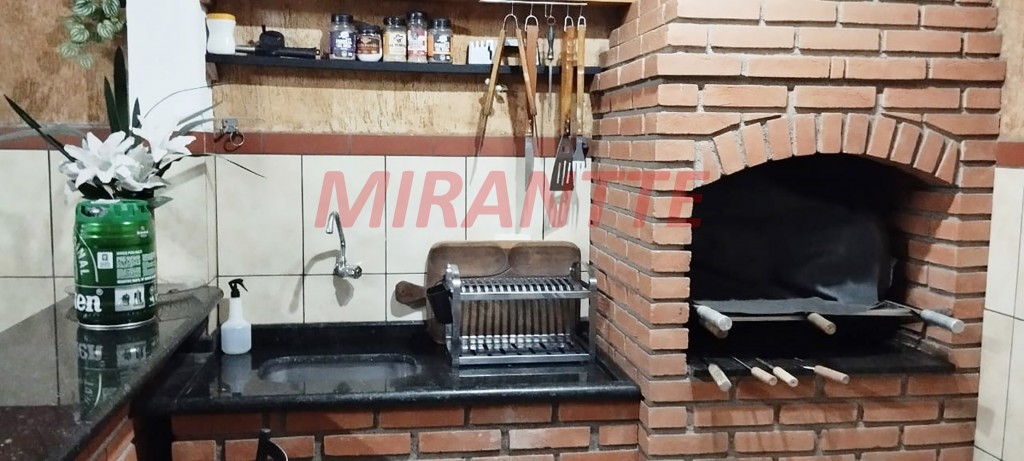 Sobrado de 213m² com 4 quartos em Parque Continental II