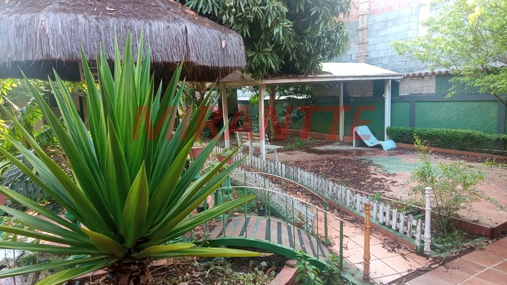 Casa terrea de 280m² com 3 quartos em Horto Florestal